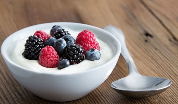 10 Best Foods to Prevent Flu: Yogurt