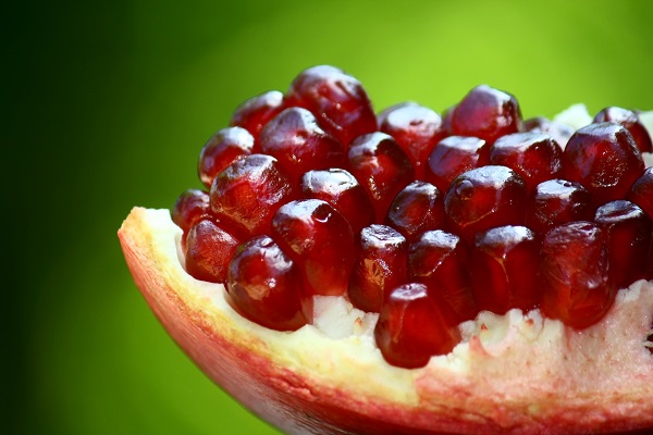 The anti-aging properties of pomegranates improve the appearance of your skin.