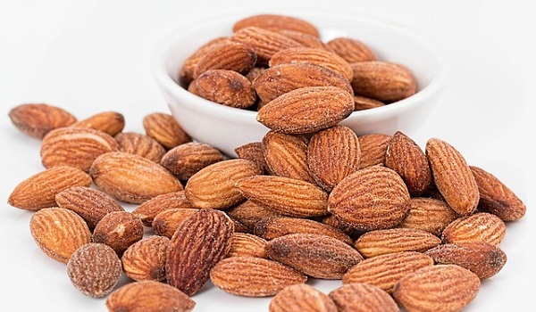 Good sources of vitamin E include wheat germ, sunflower seeds, almonds, hazelnut oil, pine nuts, goose meat, peanuts, avocado, and salmon.