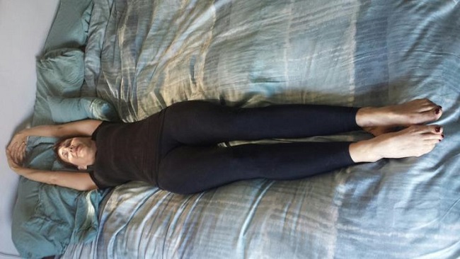 Wake-up Stretches: A full-body stretch.