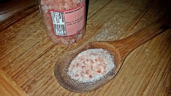 If you fancy an exfoliating lotion bar, add a tablespoon of Himalayan sea salt.